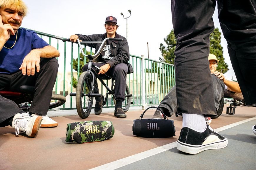 Акустична система JBL Charge 6 Squad (JBLCHARGE6SQUAD) 547456 фото